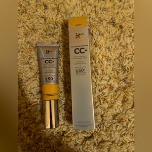 IT cosmetics YOUR SKIN BUT BETTER CC+ Color Correcting Full Coverage medium